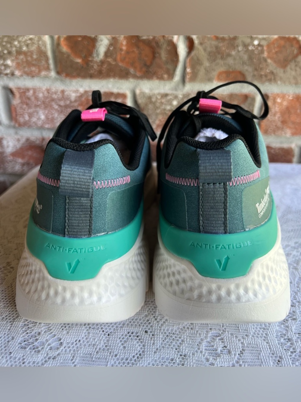 Timberland Women's Composite Toe Teal & Pink Work Sneaker - Size 9.5 - Picture 5 of 7